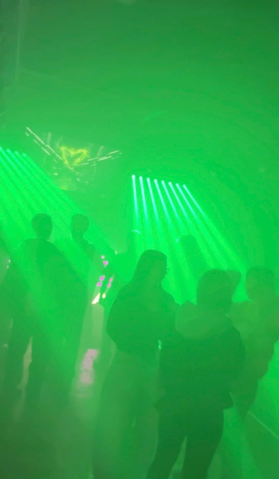Crowd 8